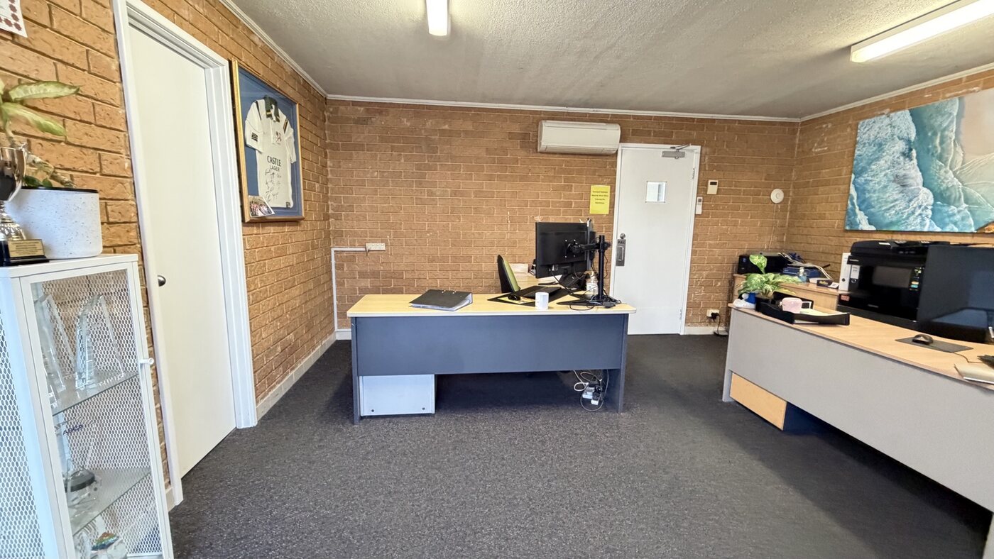 Clean and organised commercial office reception